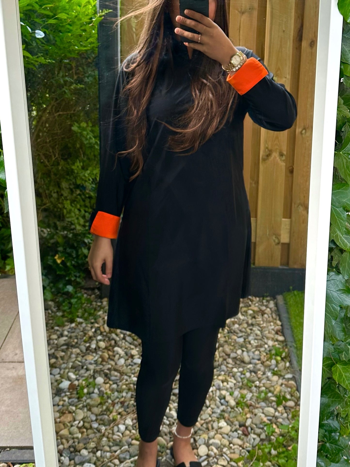 VÉLA COLLECTION- NOIR ORANGE