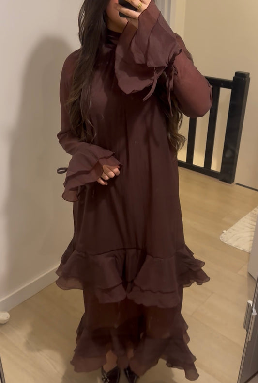RUFFLE DRESS BURGUNDY