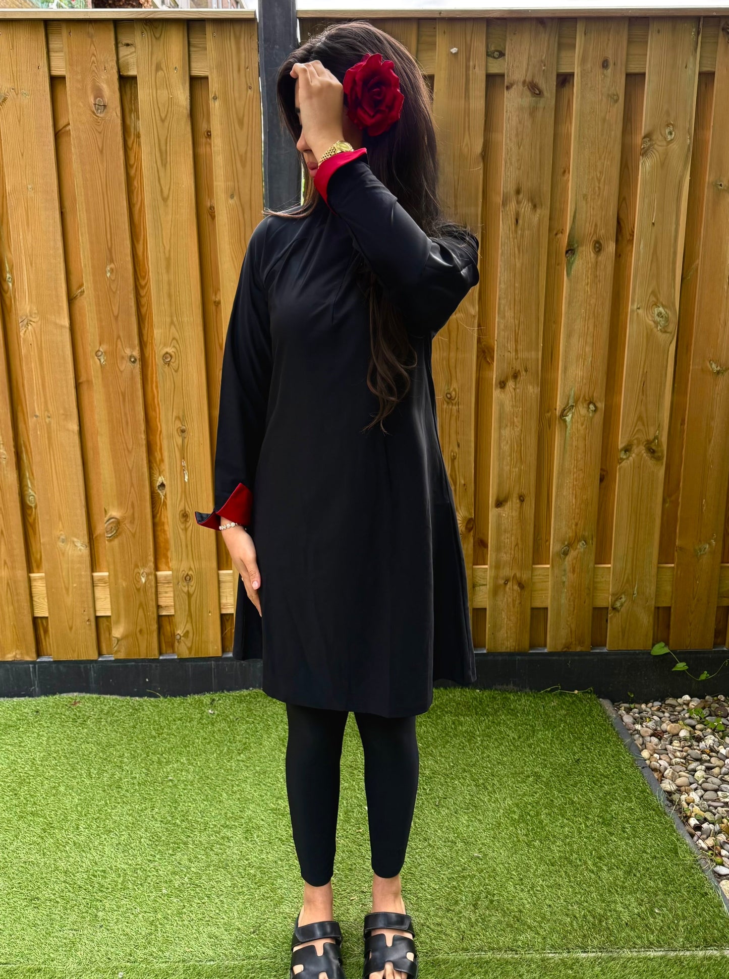 VÉLA COLLECTION - NOIR RED