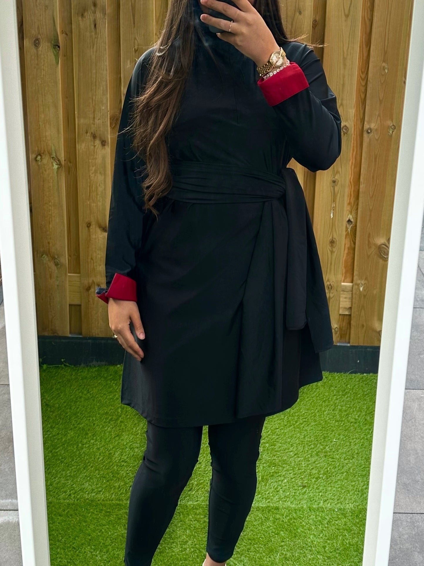 VÉLA COLLECTION - NOIR RED
